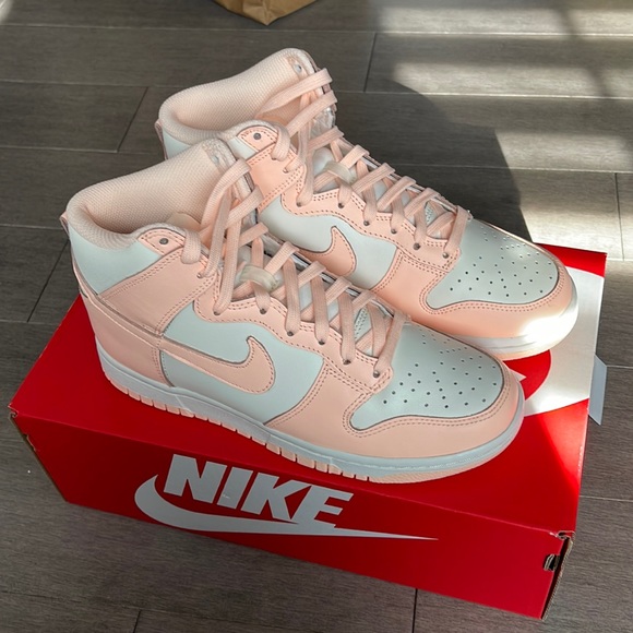Nike Shoes - Nike Dunk High - crimson tint